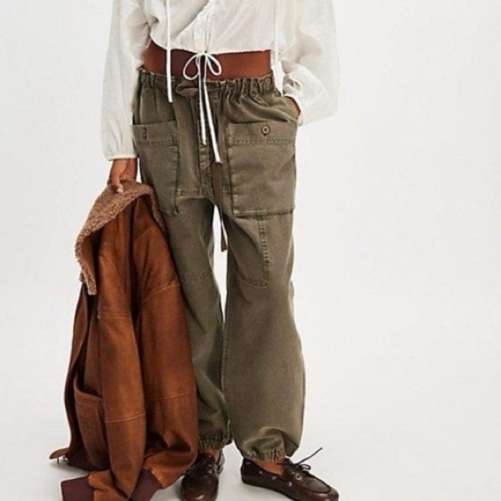 NWOT Free People River Stone Pants Army Green Size Small